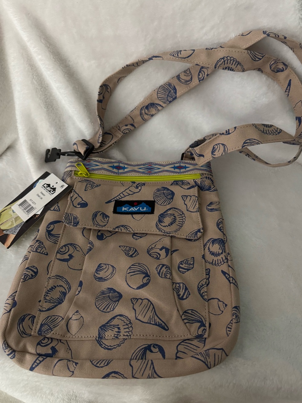 Kavu Beige Shell-Print Crossbody with Navy Accents